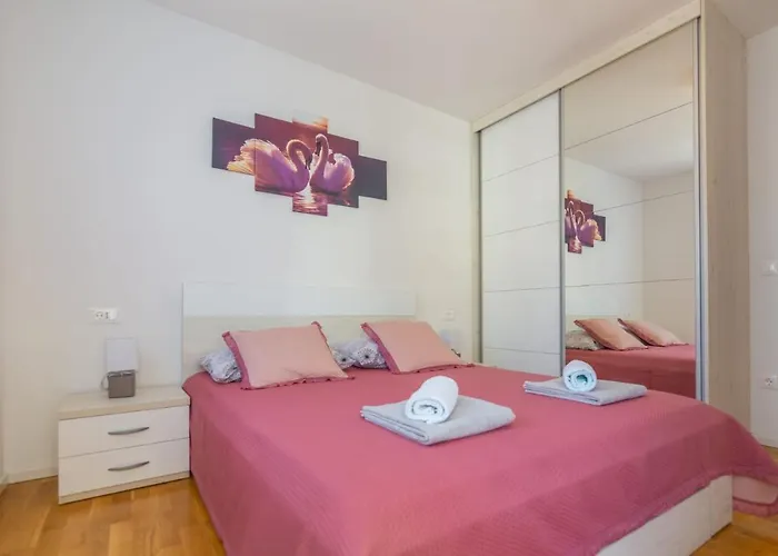 Nina Apartment Makarska